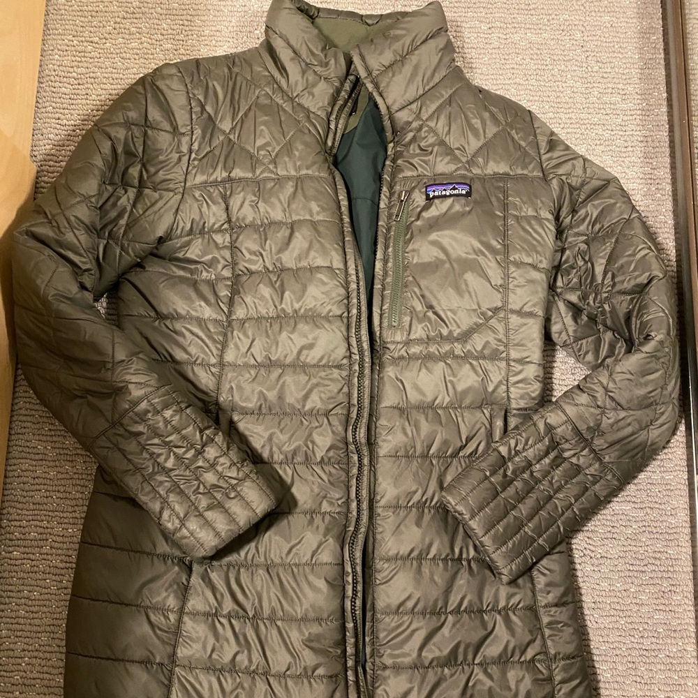 Green long Patagonia jacket